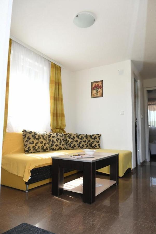 Apartament Sobe Alex Veliko Gradište Zewnętrze zdjęcie