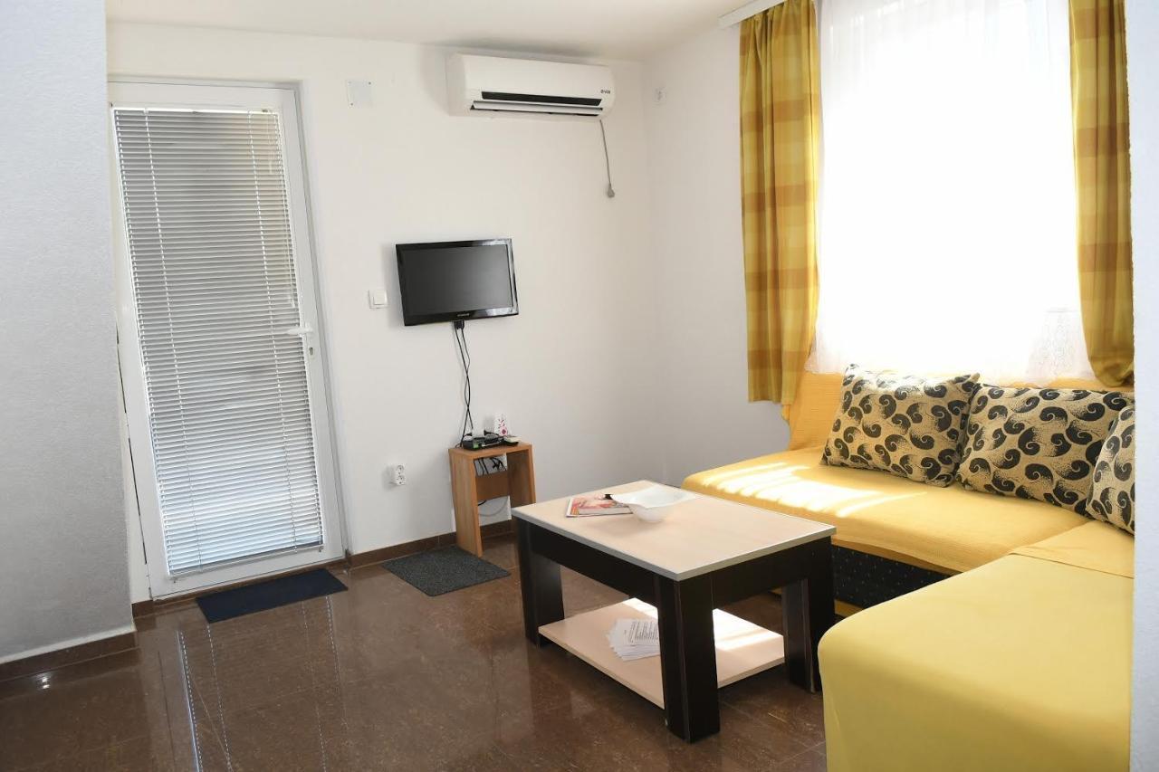 Apartament Sobe Alex Veliko Gradište Zewnętrze zdjęcie